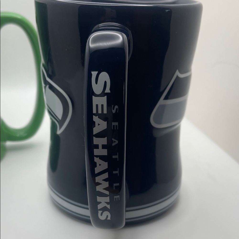 Superbowl Champions - Seattle Seahawks - NWT - Green and Blue Mugs Set - 12oz - Picture 4 of 11